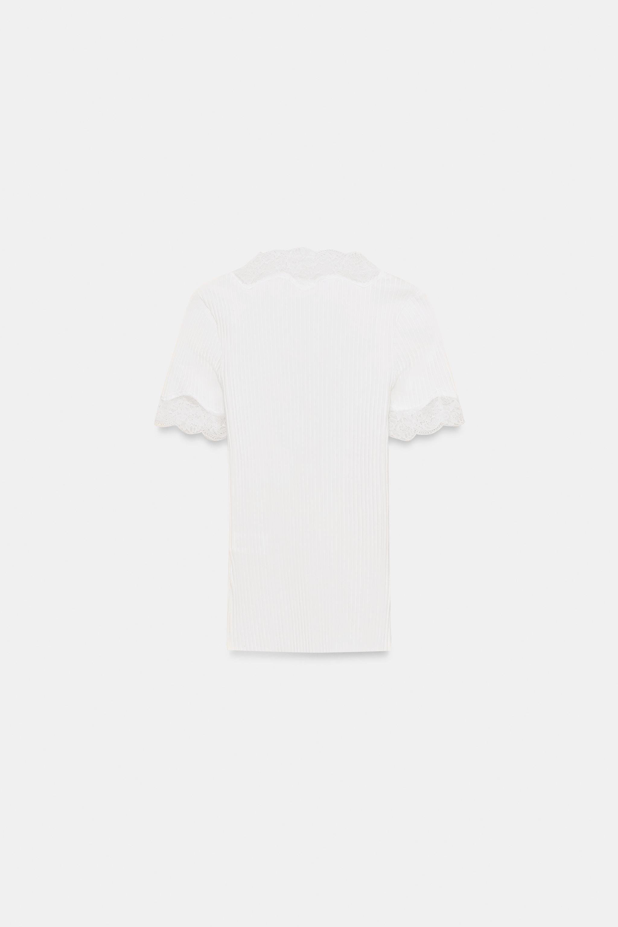 T-SHIRT CÔTELÉ EN DENTELLE
